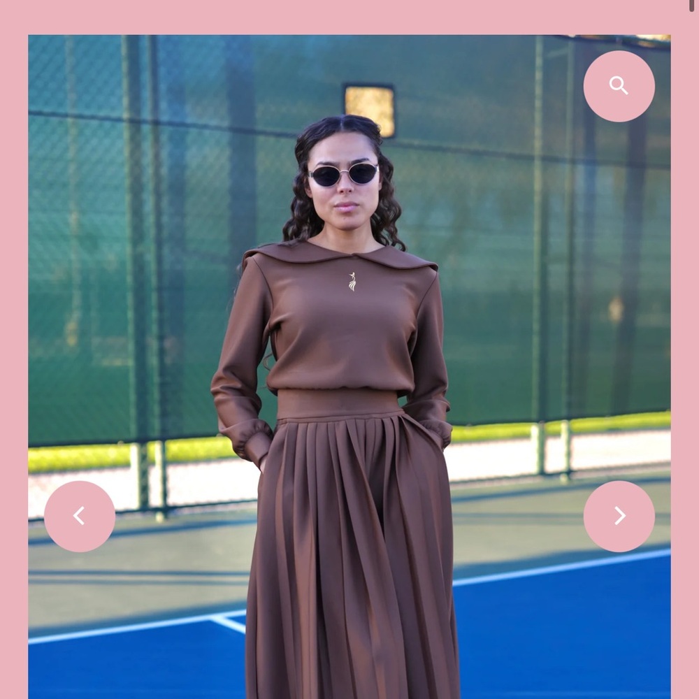 Elegant Brown athletic top and bottom set.